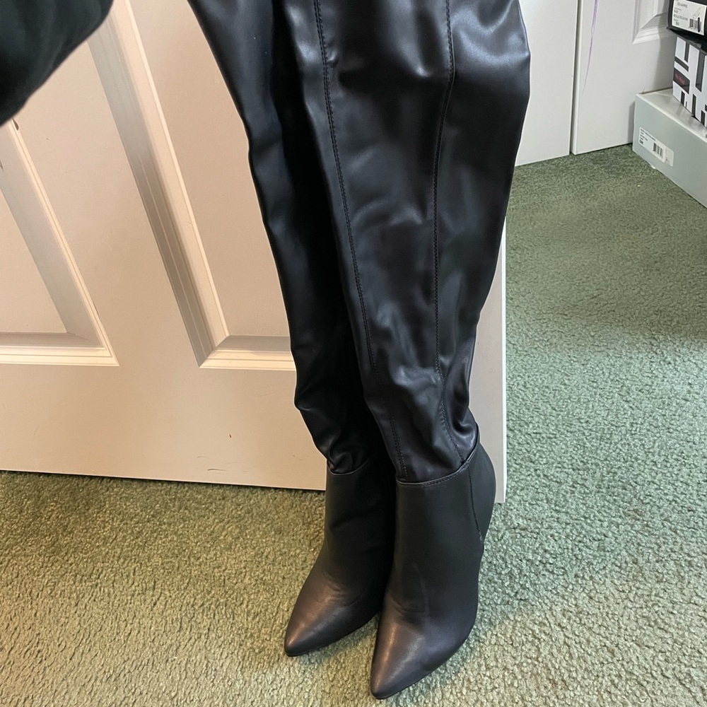 New in box Chinese Laundry over the knee boots